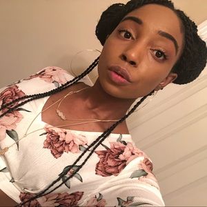 Meet your Posher, Kara